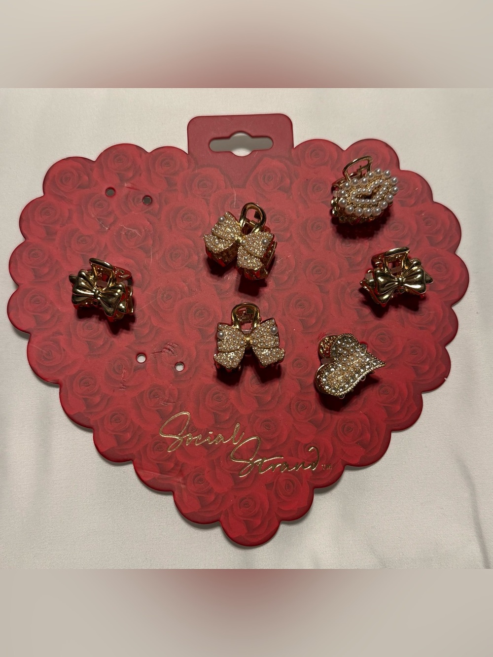 Social Strand NWT Mini Gold and Pearl Hair Clips Set of 6
